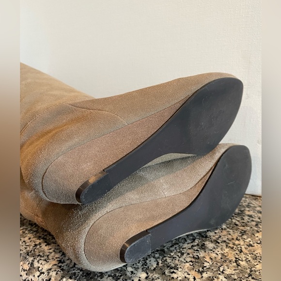 Coastal Cowgirl - Steve Madden - Taupe Suede Boots - 10 - Picture 8 of 12